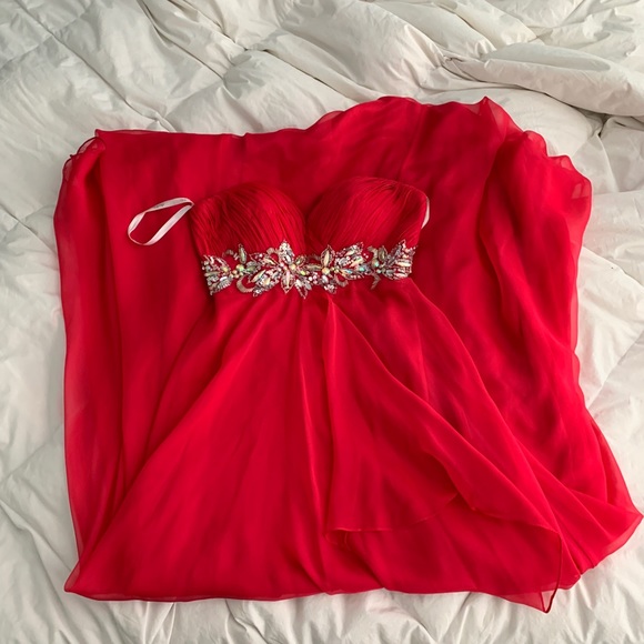 Stunning Prom Dress - Picture 3 of 6